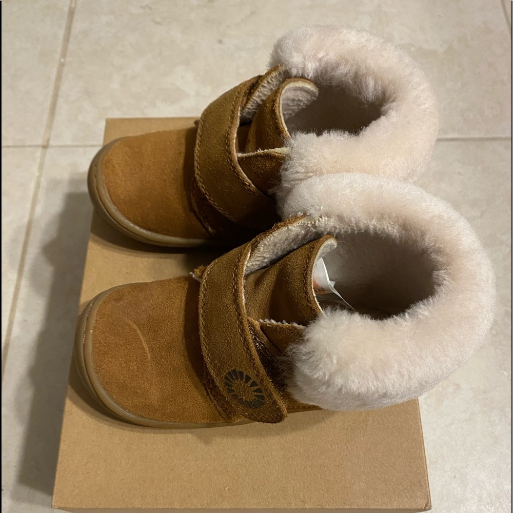 Ugg Winter Boots Baby Unisex Sz 7